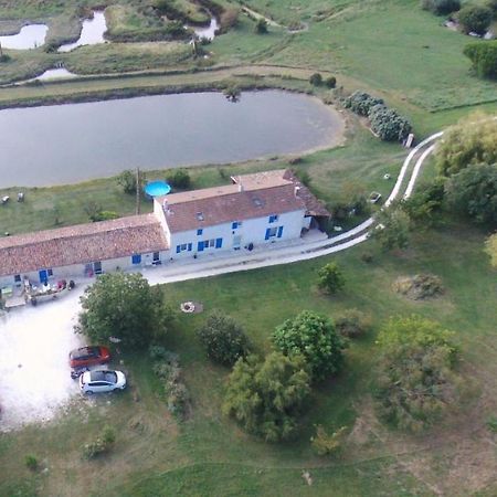 Bed and Breakfast Moulin De Mauzac à Saint-Just-Luzac Extérieur photo