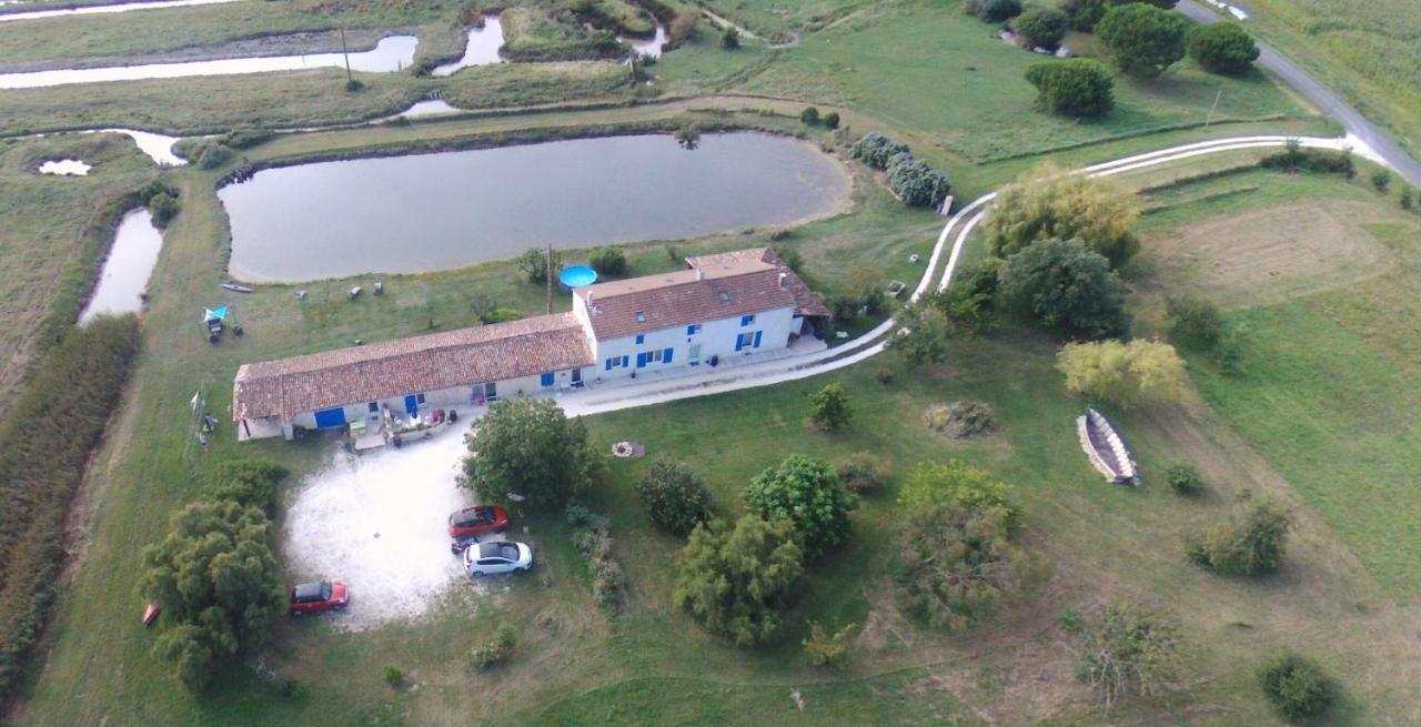 Bed and Breakfast Moulin De Mauzac à Saint-Just-Luzac Extérieur photo